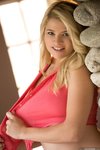
Ellery Corrin peels off her yellow panties - Digital Desire
