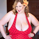 Kitchen Spread - Amiee Roberts (100 Photos) - XL Girls