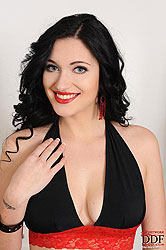 Super babe masturbates for us!
