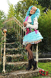 Cosplay Cutie Bangs Her Box