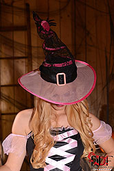 Mira Sunset a "vampire witch"