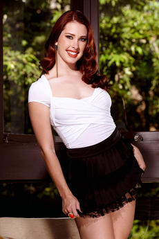 VINTAGE RED with Melody Jordan - Holly Randall
