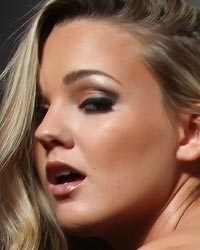 Jodie Gasson: Staircase Strip
