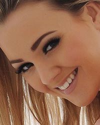 Jodie Gasson: Pink Bra & Thong In Bed
