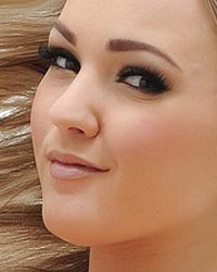 Jodie Gasson: Pink Bra & Thong In Bed
