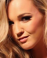 Jodie Gasson: Sexy In Fur
