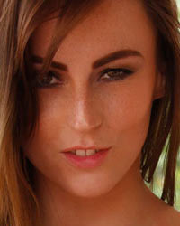 Lauren Wood 30
