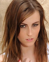 Lauren Wood 34
