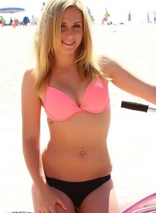 Alluring Vixens: Blonde Alluring Vixen babe Ashley Vallone shows off at the beach in her cute bikini