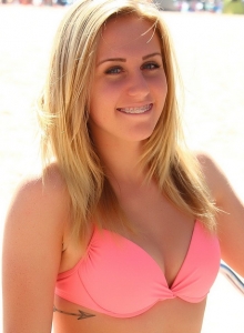 Alluring Vixens: Blonde Alluring Vixen babe Ashley Vallone shows off at the beach in her cute bikini