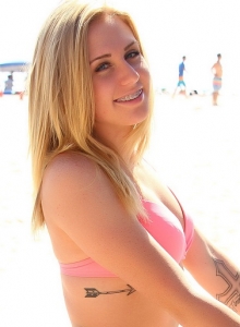 Alluring Vixens: Blonde Alluring Vixen babe Ashley Vallone shows off at the beach in her cute bikini