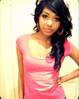 Neat mulatto cutie posing in hot pictures