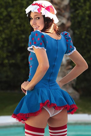 Catie Minx - Cosplay as Raggedy Ann