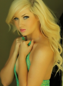 I Luv Ashlie: Blonde Cali babe Ashlie shows off her tight perfect body in a sexy green lace onesie
