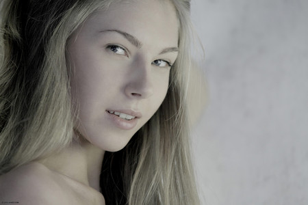 Angelica : Single Shade of Grey