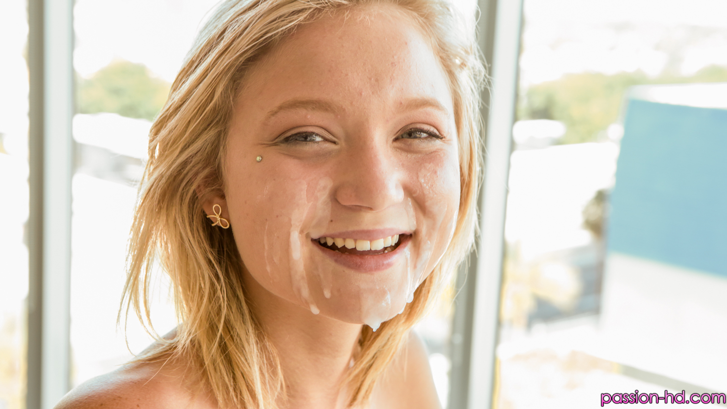 small-teen-facial-women
