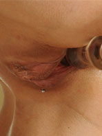Blonde Pussy Starlet Welly Loves Her Speculum