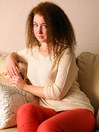 Curly babe Daisy is wearing a very seductive black underwear