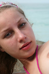 Skokoff's Janetta flashing tits on the beach