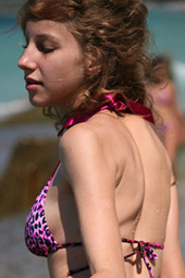 Skokoff's Janetta flashing tits on the beach