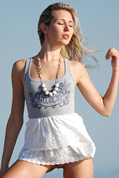 Veronika does some sinful posing out on the beach