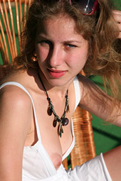 Green eyed busty blondie loves to expose her perfect body