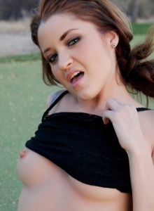 SpunkyAngels: Perfect perky tease Jeska Vardinski gets naked out on the golf course
