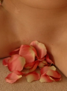 SpunkyAngels: Happy Valentines Day from the busty blonde teen Lucky