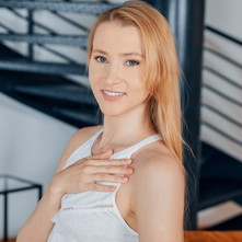 Solo orgasm before a party