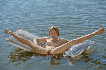 Mak in On The Water by Stanislav Borovec 