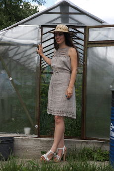 NAKED IN THE GREENHOUSE with Nicole V - Stunning 18