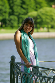 ALINA - CITY LAKE with Alina - Stunning 18