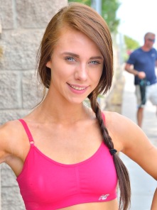 Anyah Sporty Mode