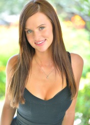 Jayden Curvaceous In Black