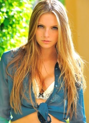 Laurie - Perky Teen