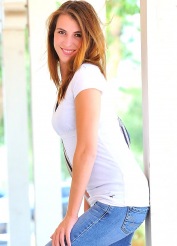 Thena - Flexible Beauty