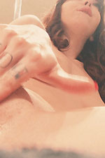 Ivy Snow gets horny and wet on her webcam