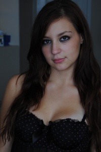 Chubby Girls: Samantha in hot black lingerie