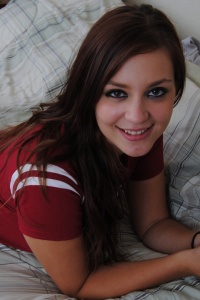 Chubby Girls: Samantha's too fat for her old high school shirt