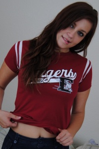 Chubby Girls: Samantha's too fat for her old high school shirt