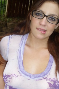 Chubby Girls: Samantha is such a cute chubby girl!