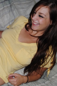 Chubby Girls: Samantha is a pretty chubby girl in a sheer yellow shirt