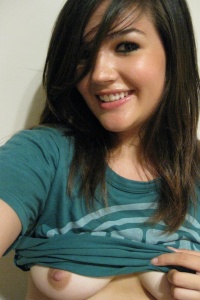 Chubby Girls: Newcomer Veronica is a super-cute chubby girl