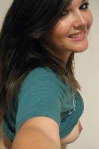 Chubby Girls: Newcomer Veronica is a super-cute chubby girl