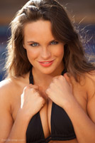 Teal, this horny gorgeous nineteen year-old who loves getting wet