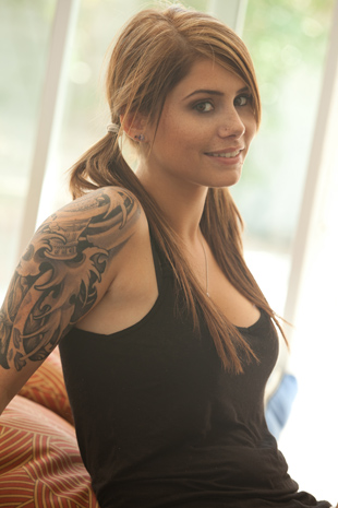 Tight White Shorts - full set which contains 77 high resolution images