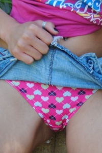 Kelly XoXo: Sexy in a short jean skirt