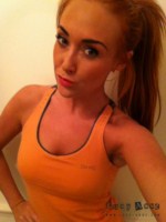 Lucy Anne shows you her new gym outfit at home
