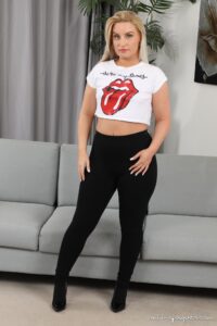 Only-Opaques Irish Essie wearing leggings over pantyhose