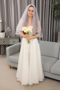 Only Tease Tania Aresti as a beautiful bride in high heels and stockings